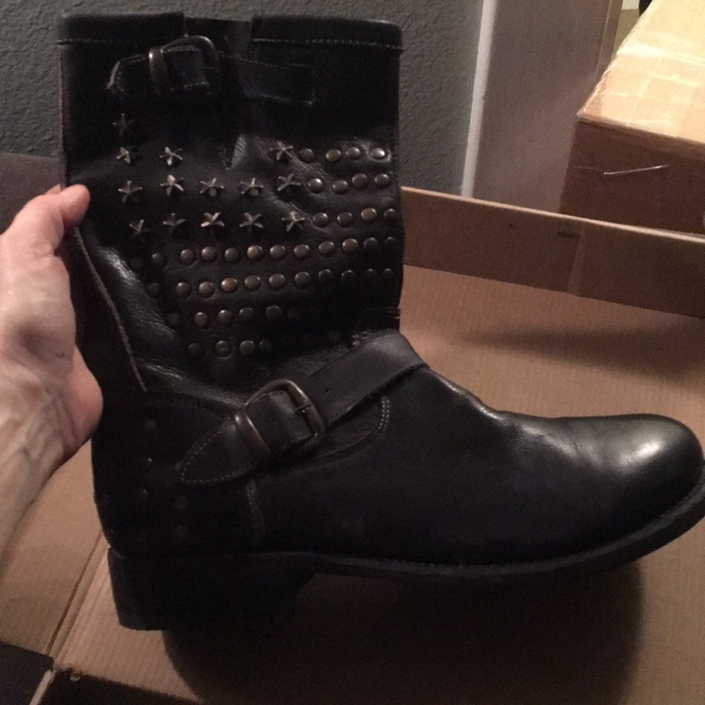 Bed Stu boots